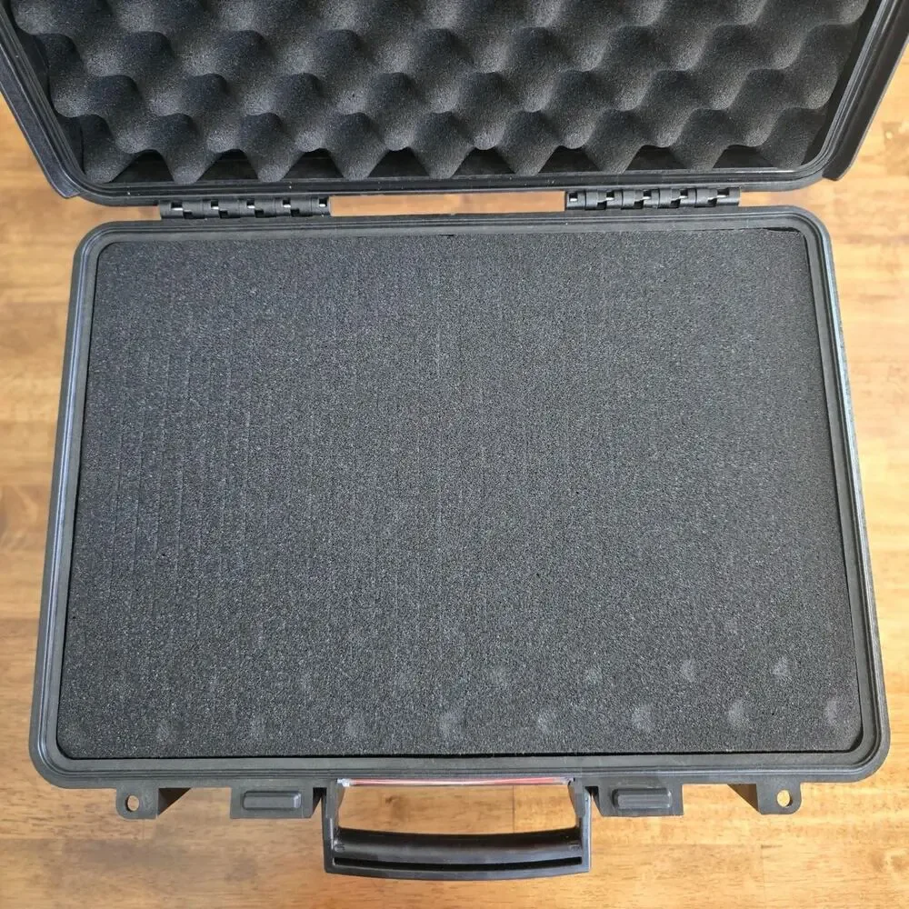 Hard Camera Case, Medium, Black, Solid, 18L x 14W x 6H